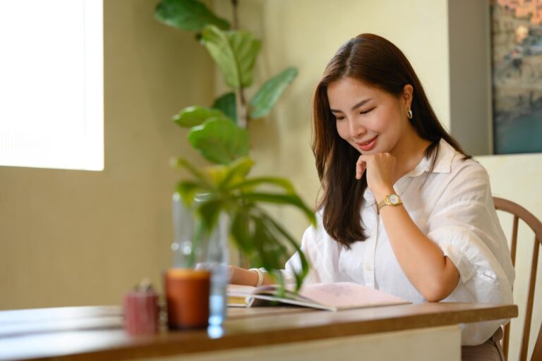 Best Dental Marketing being read by a beautiful Dentist